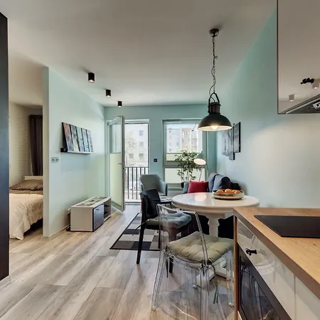 M.h. Arthouse Hotel *